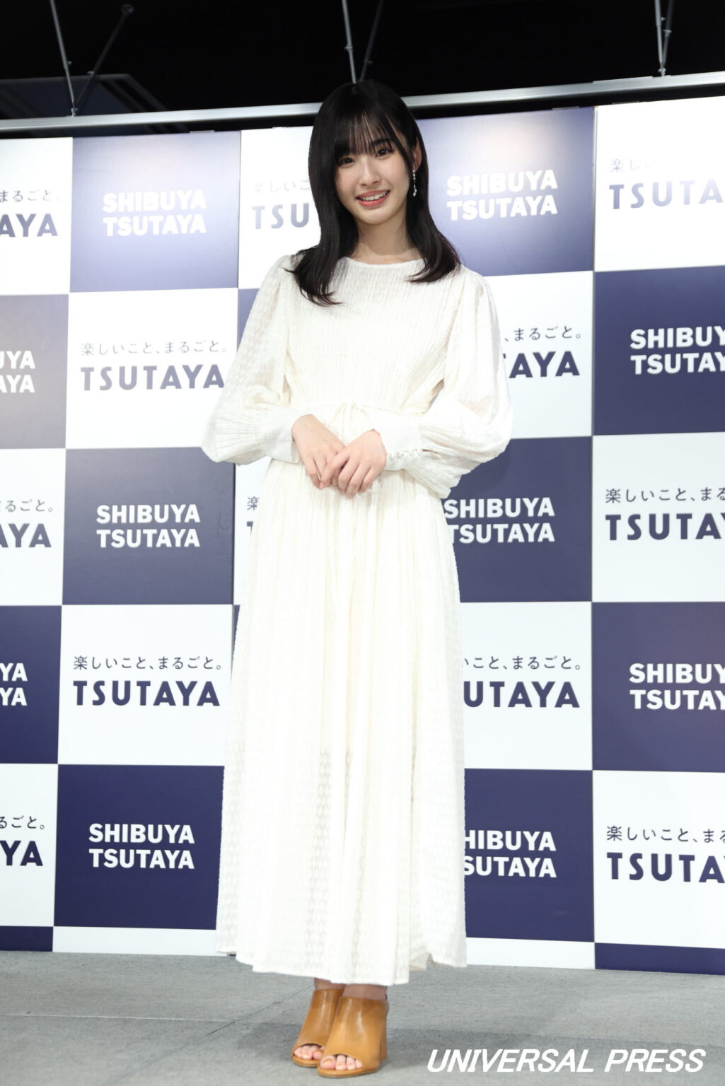 沖侑果「STU48を卒業したら遊泳解禁になります(笑)」ファースト写真集を発売! | UNIVERSAL PRESS(ユニバーサルプレス)