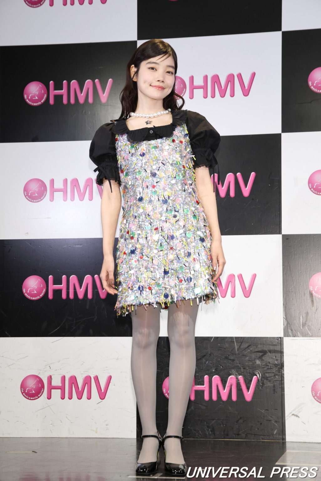 セントチヒロ・チッチが自身初となる写真集を発売！BiSH解散から約2年、“実家”のような感覚 | UNIVERSAL PRESS（ユニバーサルプレス）