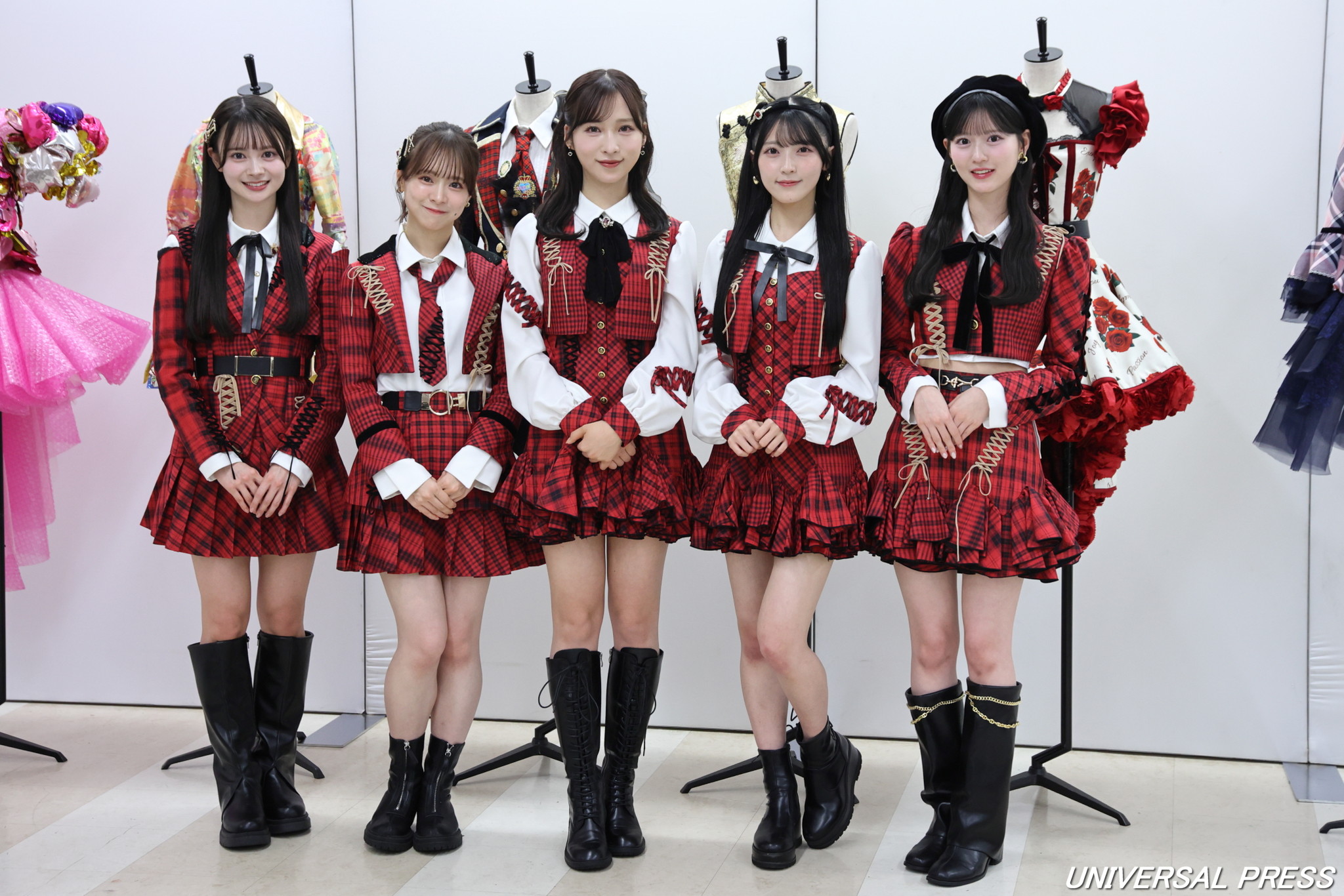 AKB48倉野尾成美、小栗有以、佐藤綺星、八木愛月、伊藤百花