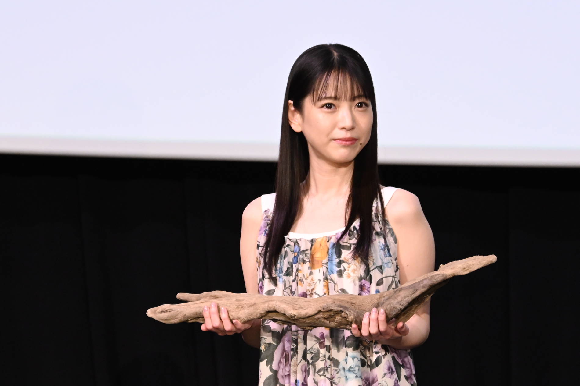 中井友望