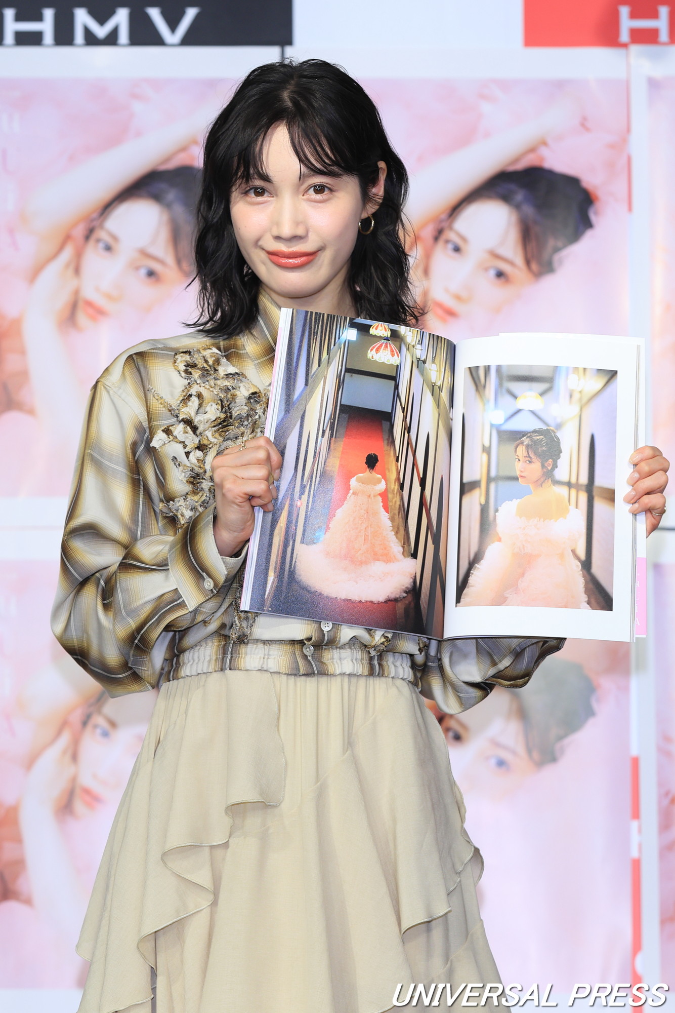 中村ゆりか　お気に入りカットを披露